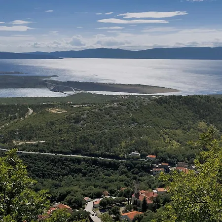 Marina Spacious Family Apartment Krizisce